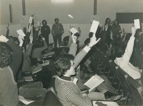 19.32-Assemblea-constituent-Consell-de-la-Joventut-de-Barcelona-19-1-1980