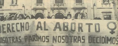 11.04-Mani-derecho-al-aborto-Placa-Sant-Jaume-1984-mejorada