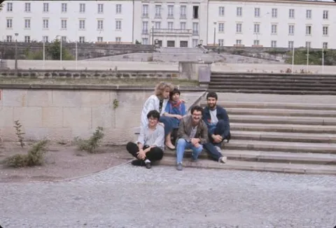 13.07-Esc.-Wilhelm-Pieck-RDA-1987-Martin-Rodrigo-Vicente-Serrano-y-