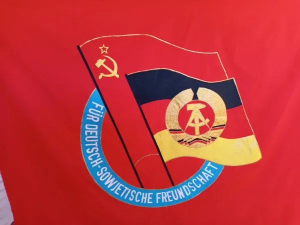 Bandera de amistad germano-sovietica