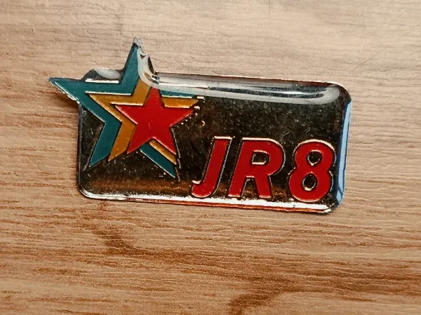 insignia de la Juventud Revolucionaria 8 de Octubre de Brasil